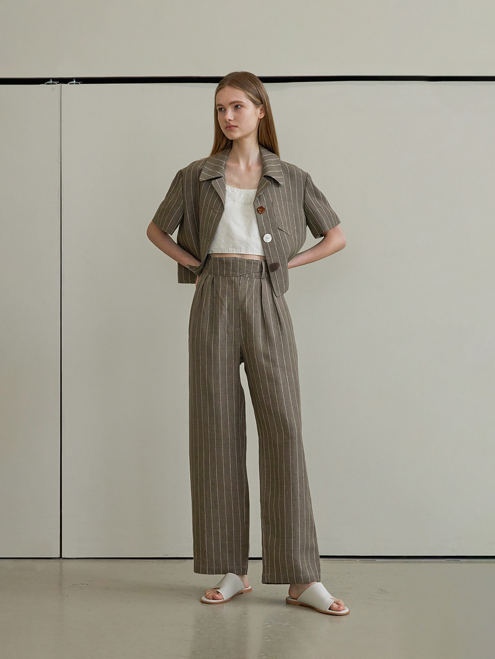 Stripe linen button pants (khaki)