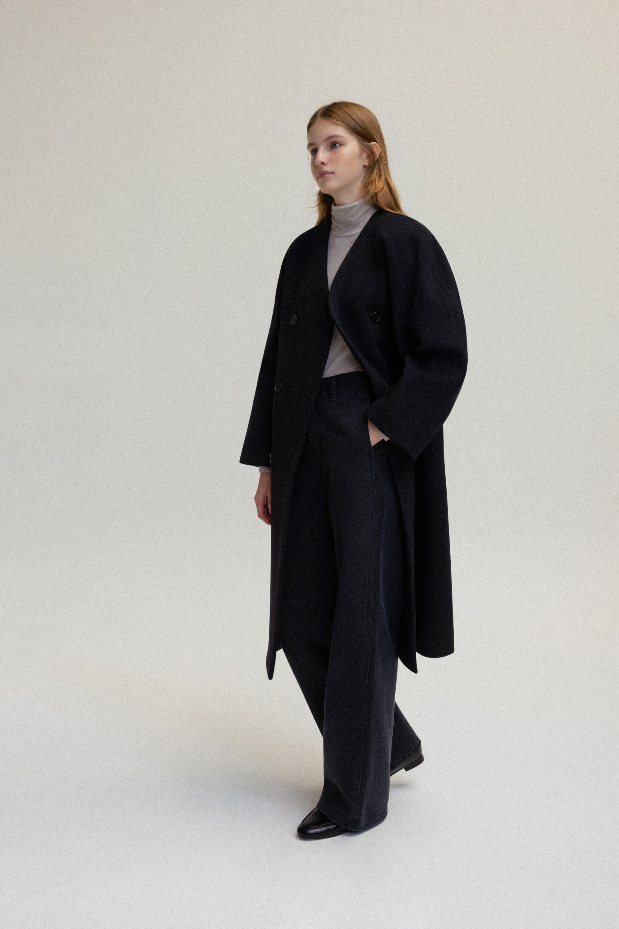 Collarless long coat (black)