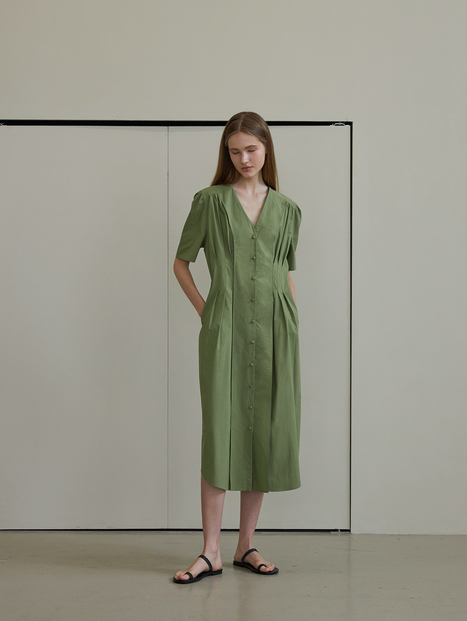 V-shirring dress (pea-green)